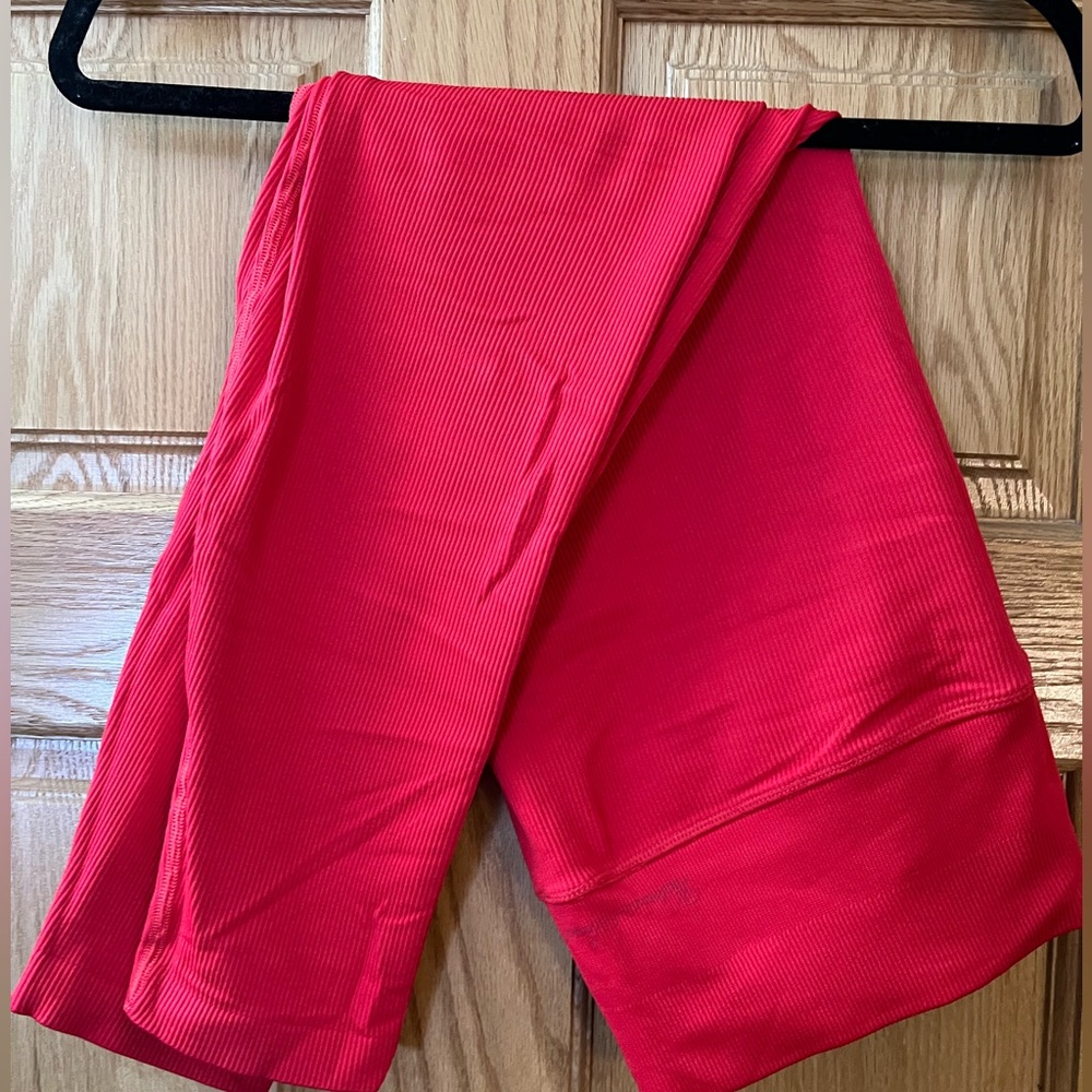 EUC Victoria Secret Red Ribbed Legging